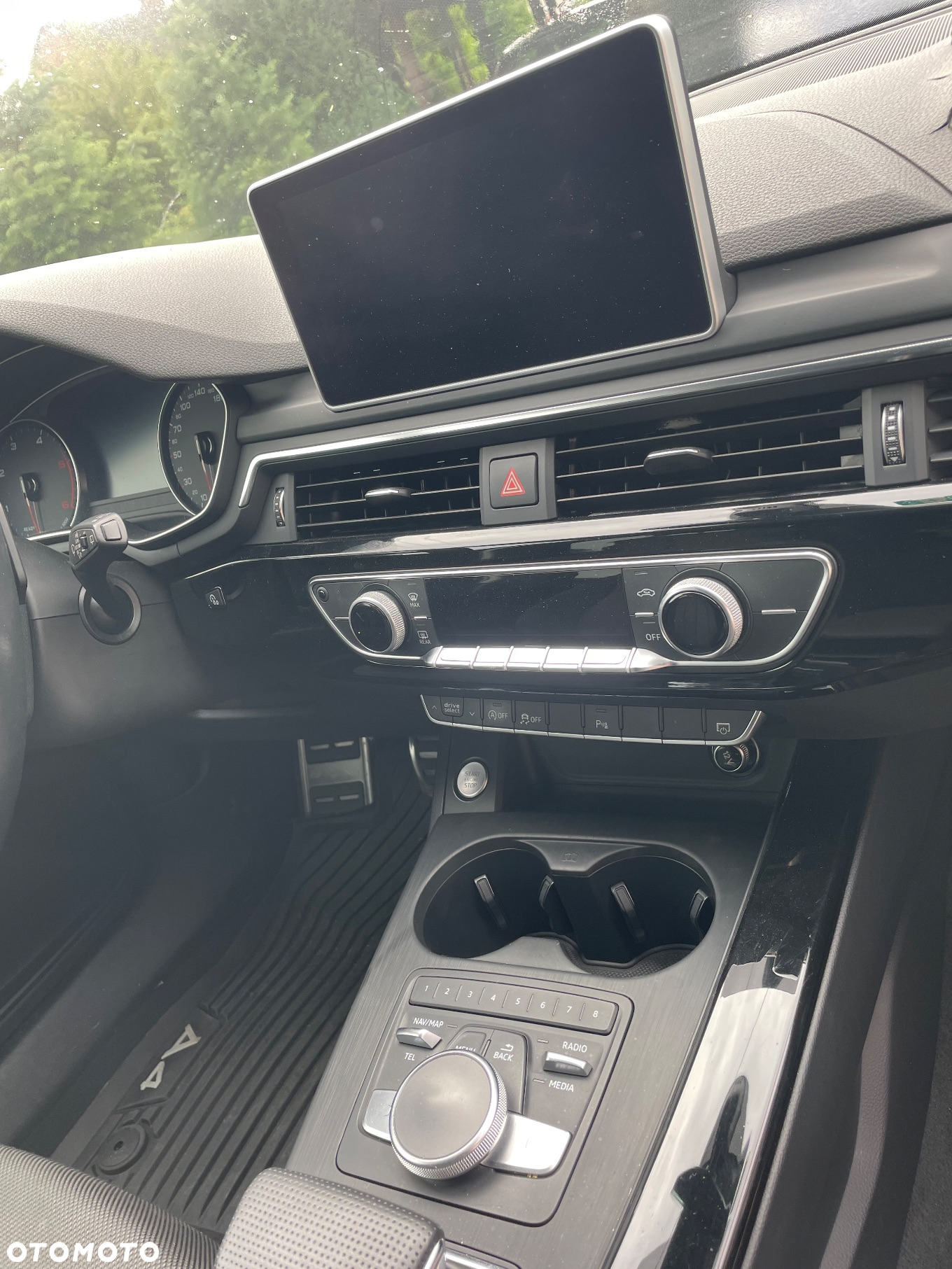 Audi A4 2.0 TDI Design S tronic - 14
