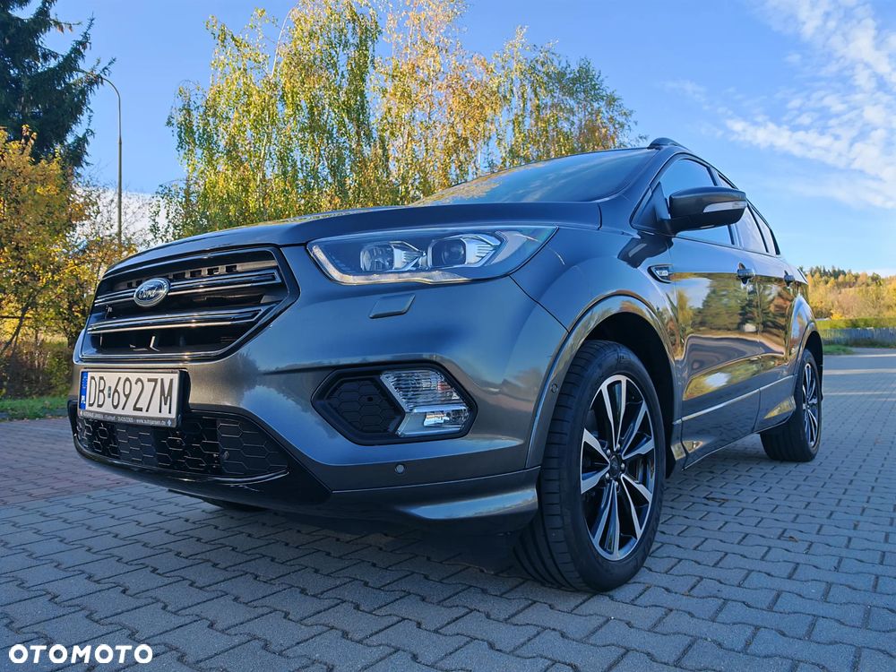 Ford Kuga 1.5 EcoBoost 2x4 ST-Line - 11