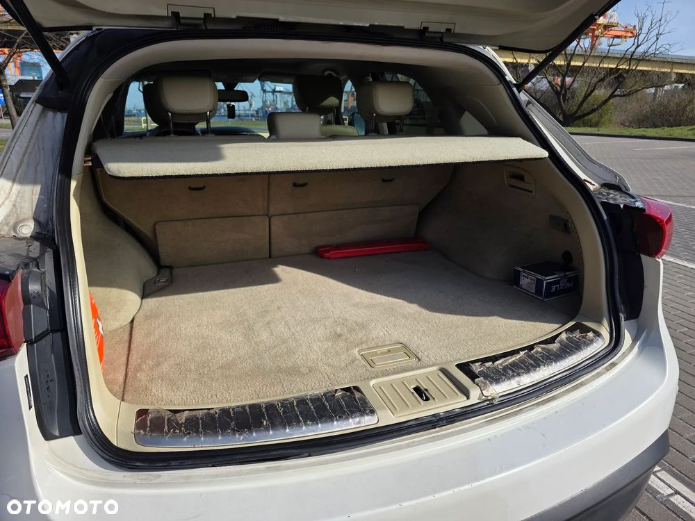 Infiniti FX - 13