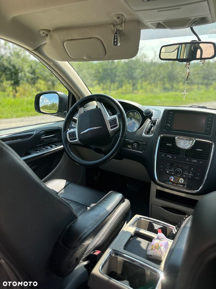 Chrysler Town & Country 3.6 Touring - 10