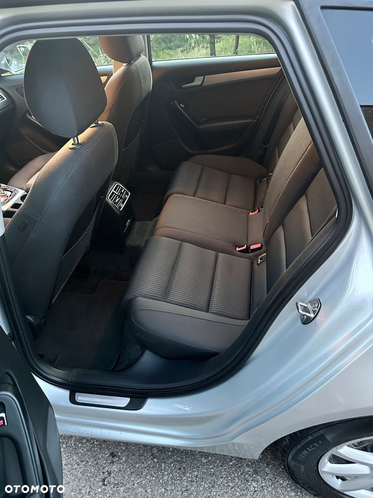 Audi A4 Avant 2.0 TDI DPF Attraction - 23