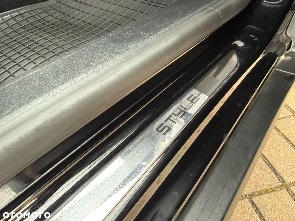 Peugeot 2008 PureTech 82 Style - 16