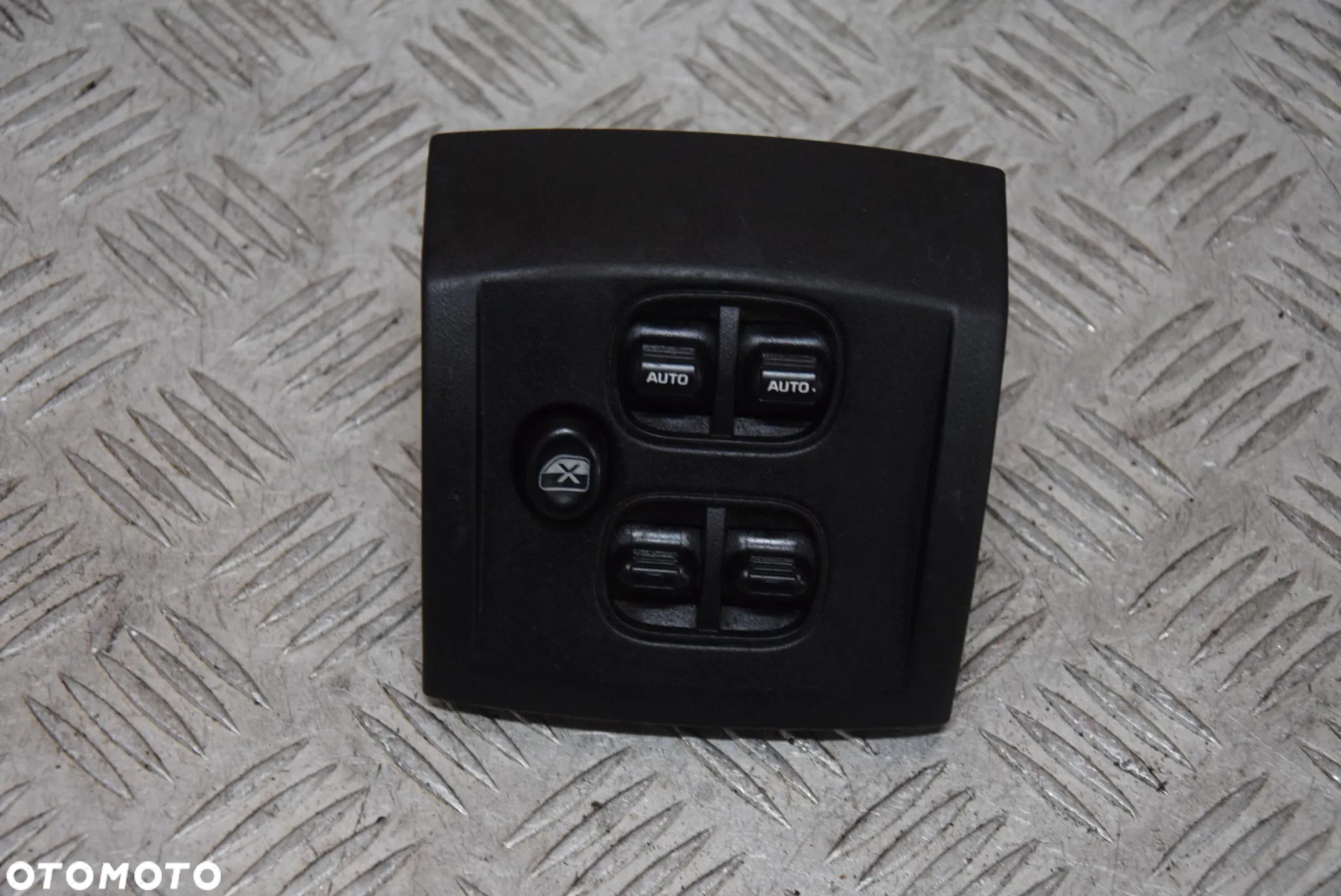 JEEP CHEROKEE KJ PRZEŁĄCZNIK SZYB PANEL - 1