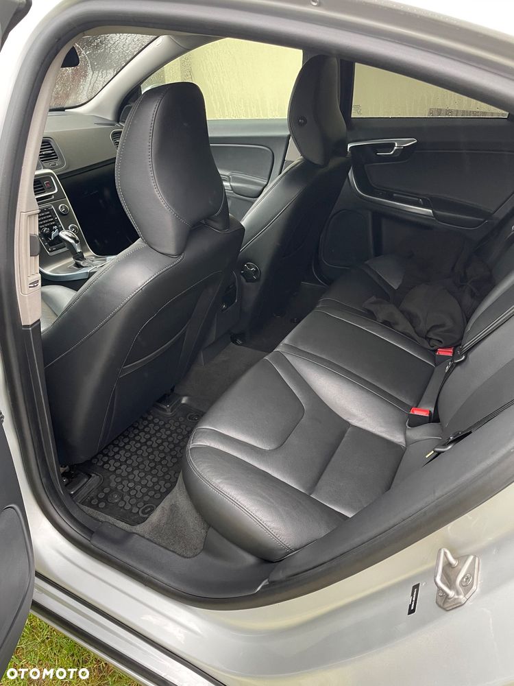 Volvo S60 2.5 T5 AWD - 9