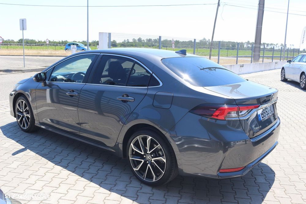 Toyota Corolla SD 1.8 Hybrid Luxury - 18