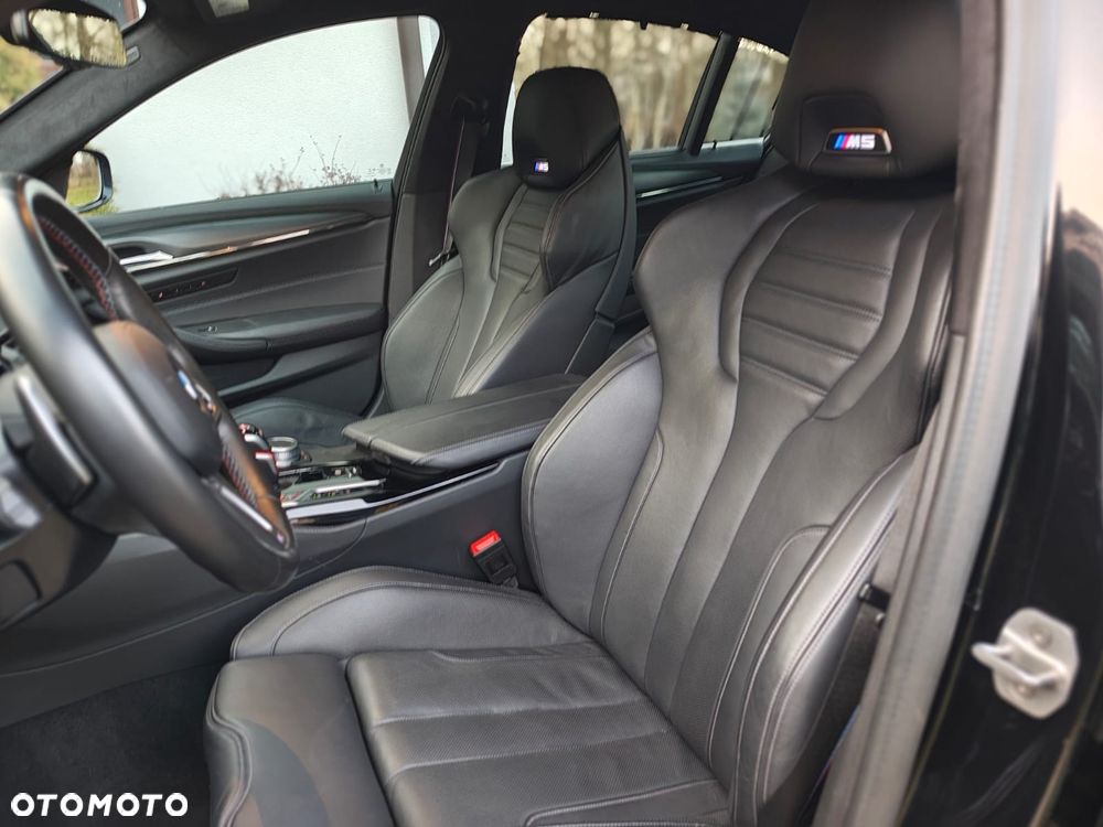 BMW M5 Competition - 12