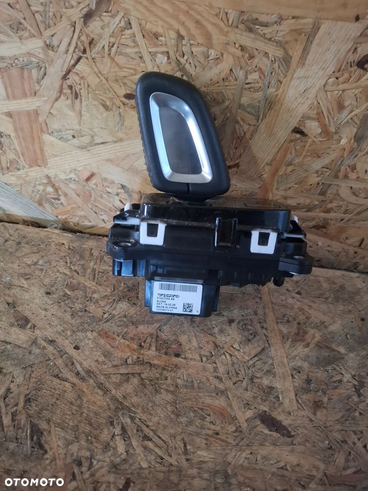 Volvo XC40 Wybierak Zmiany Biegów Automat 31437334 - 1
