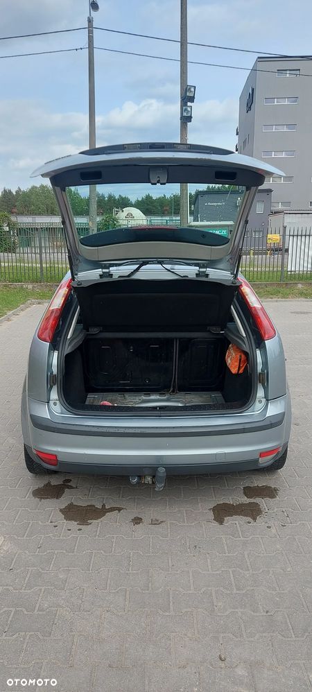 Ford Focus 1.6 TDCi cDPF Ghia - 6