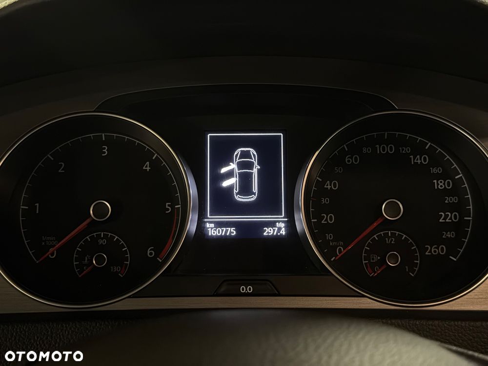Volkswagen Golf 1.6 TDI BMT Comfortline - 26