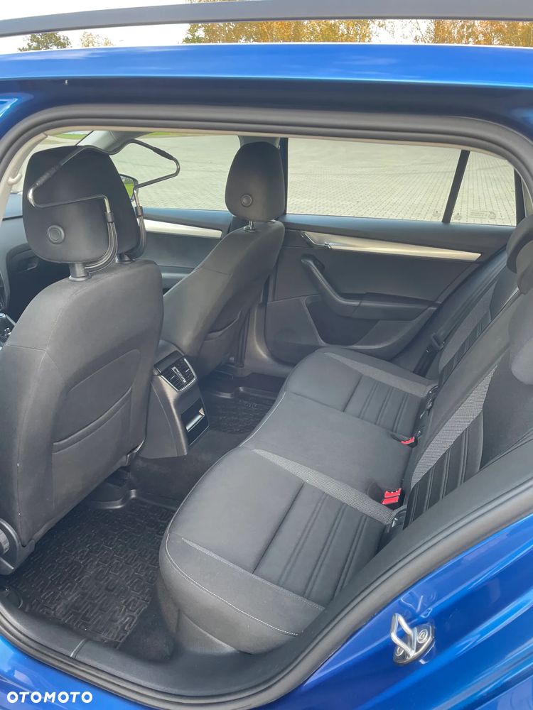 Skoda Octavia 1.4 TSI Ambition DSG - 11