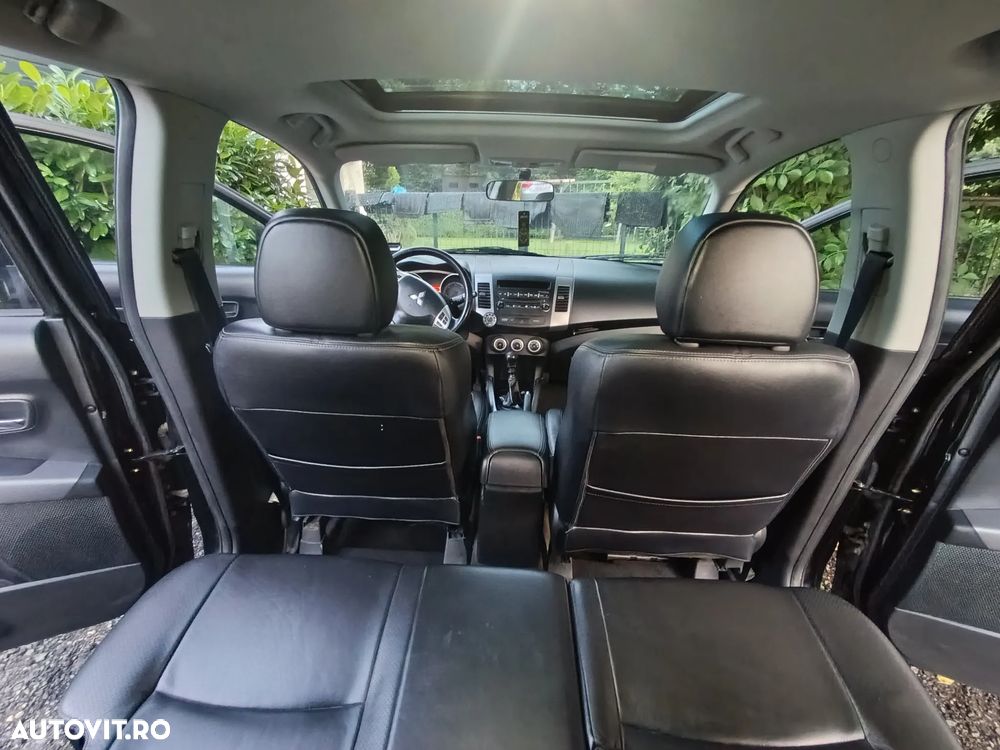 Mitsubishi Outlander - 7