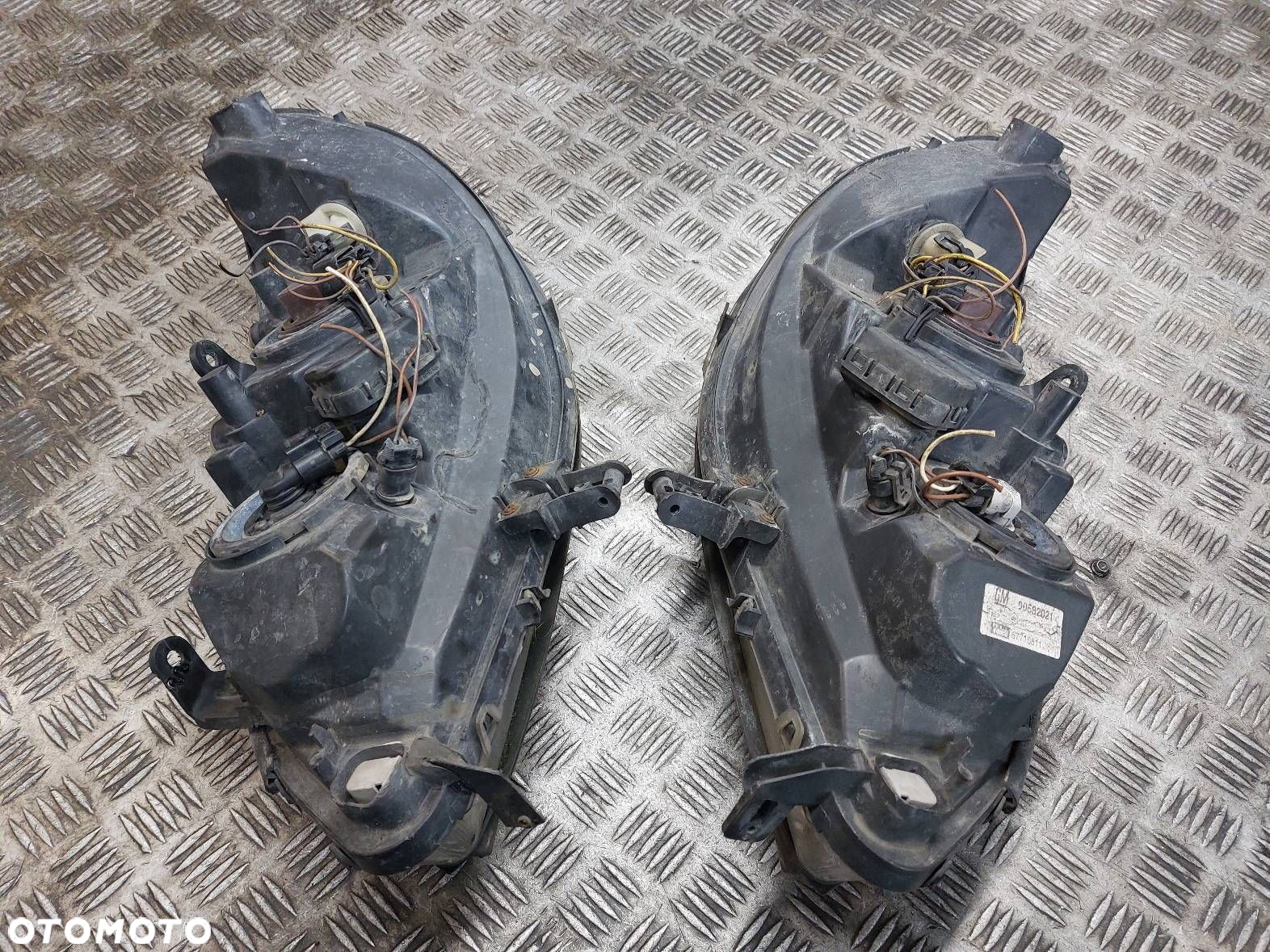 LAMPA LEWY PRZÓD + PRAWY PRZÓD OPEL ZAFIRA A LIFT Z380 90582021 - 10