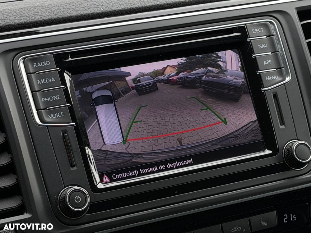 Volkswagen Multivan - 28