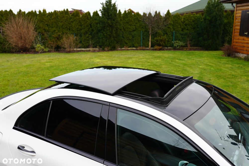 Mercedes-Benz Klasa C AMG 43 4Matic 9G-TRONIC - 28