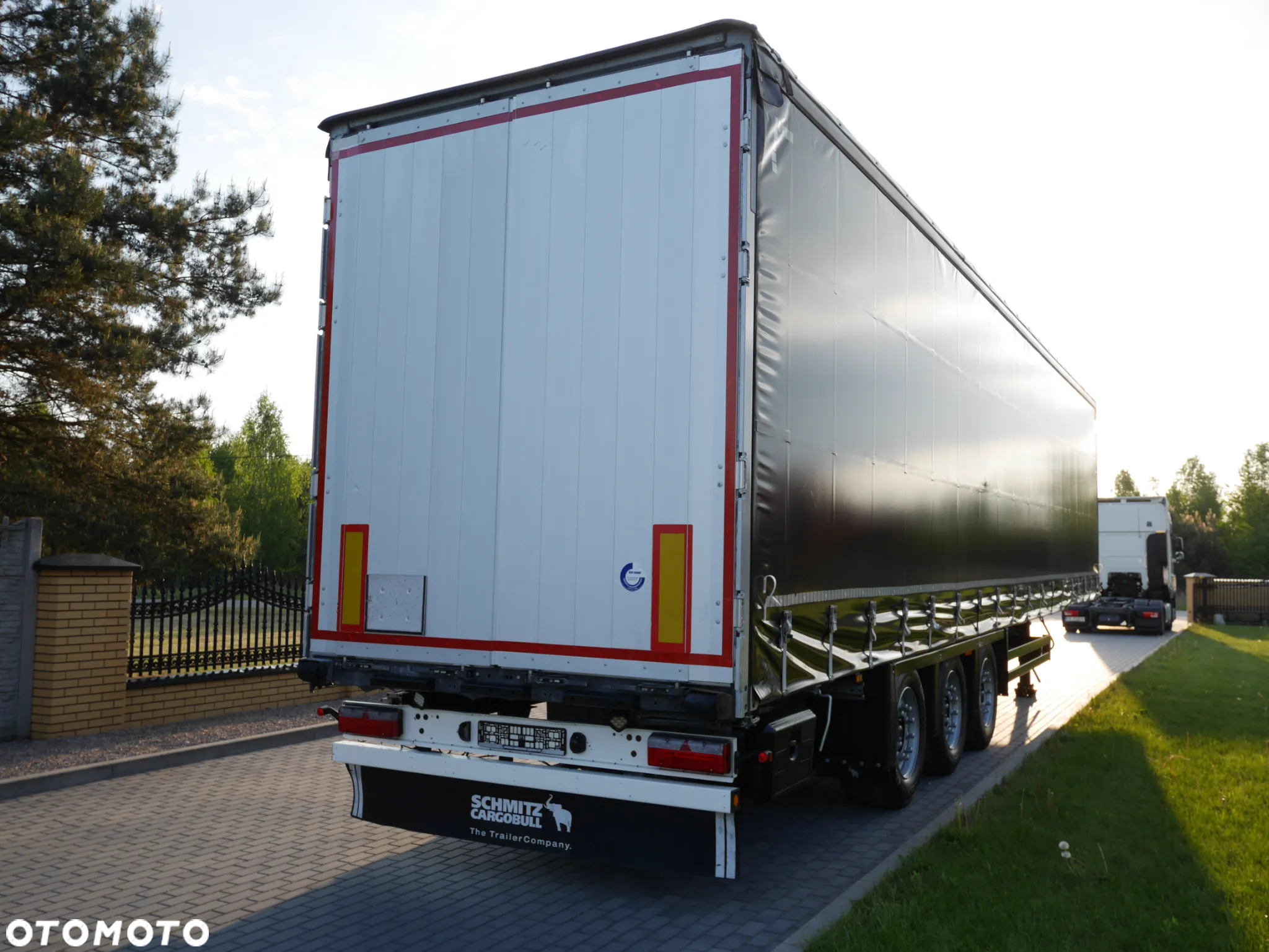 Schmitz Cargobull VARIOS  Standard/Mega Dach podnoszony - 12