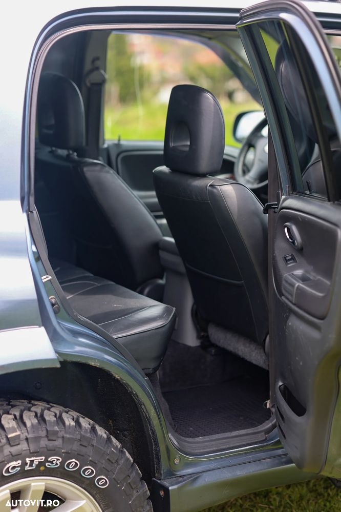 Suzuki Grand Vitara - 8