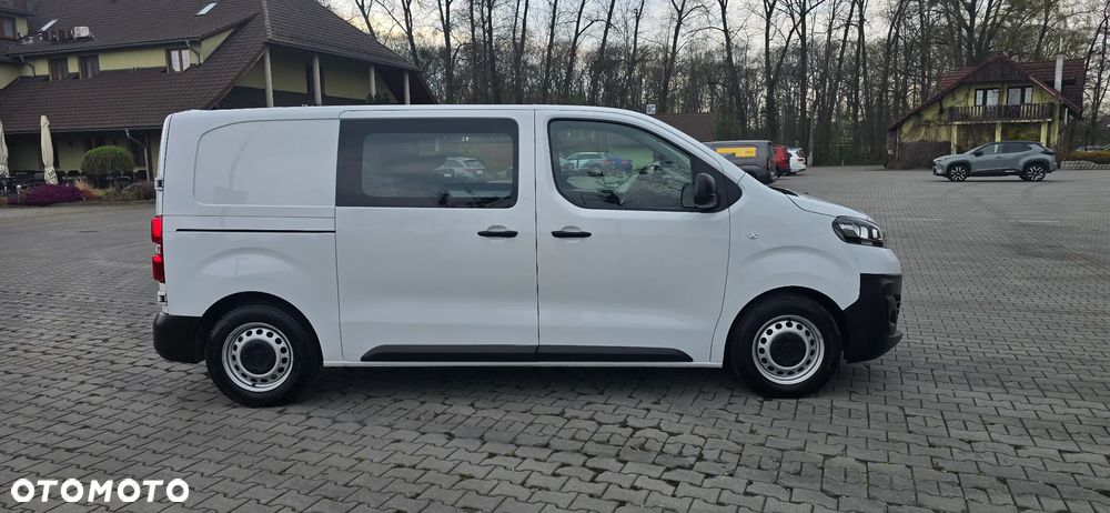 Opel Vivaro - 8