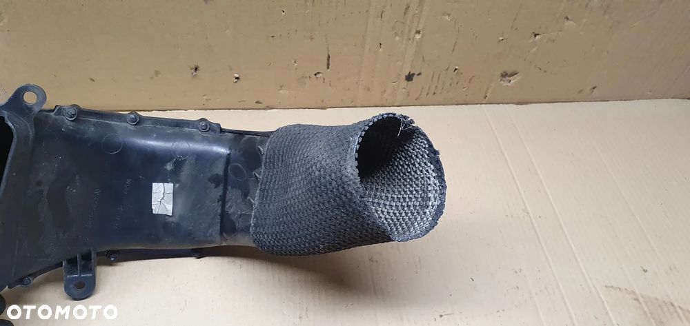 Wlot kanał dolot powietrza Jaguar XF X250 2.7 TDV6 8X23-9A673-AB - 6