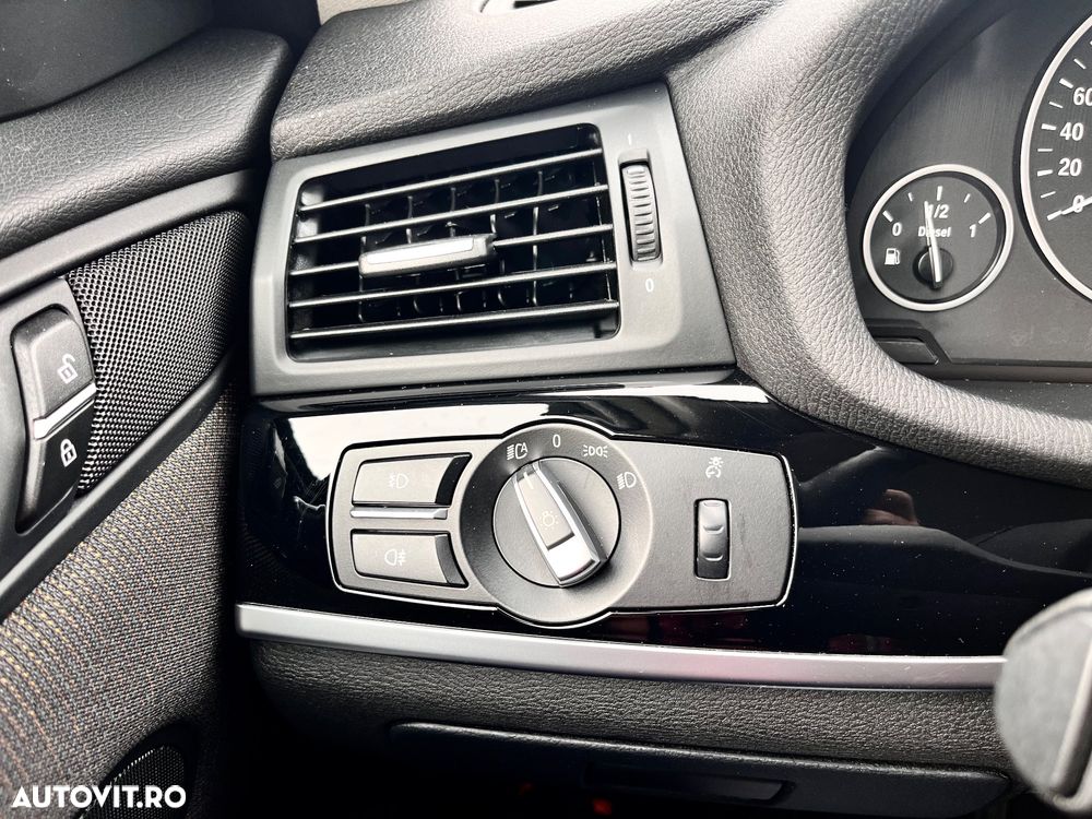 BMW X3 xDrive20d Aut. Advantage - 37