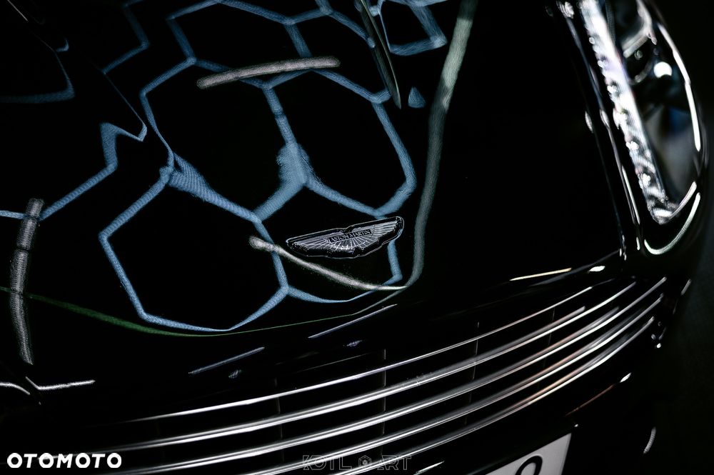Aston Martin DB9 - 31