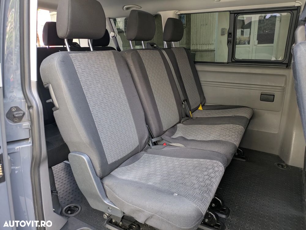 Volkswagen Caravelle 2.0 TDI 110 kW KR Trendline DSG - 17