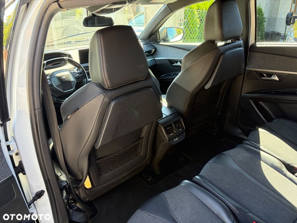Peugeot 5008 THP 165 EAT6 Stop & Start Allure - 26