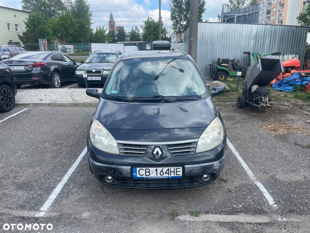 Renault Scenic - 1