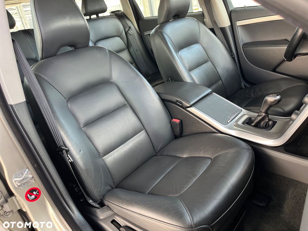 Volvo V70 D4 Drive-E Dynamic Momentum - 26