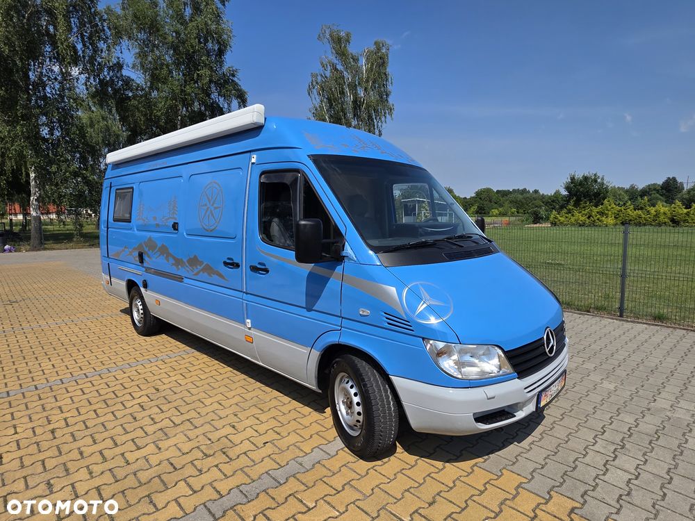 Mercedes-Benz Sprinter - 9