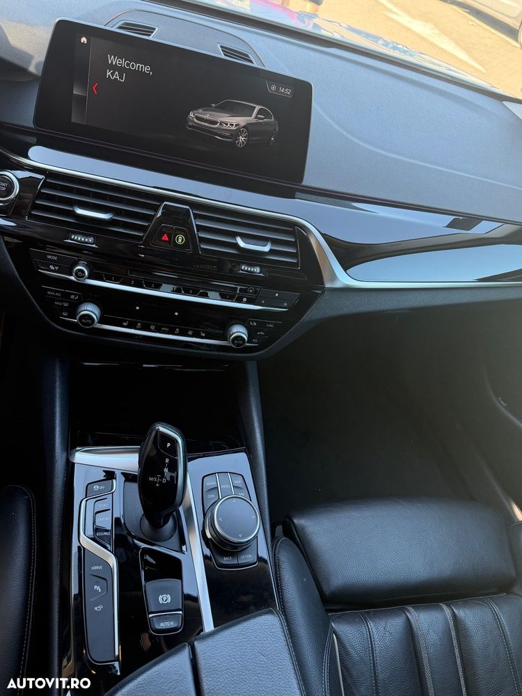 BMW Seria 5 530i AT - 4