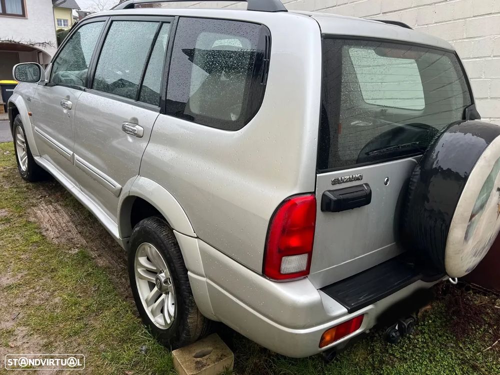 Suzuki Grand Vitara XL-7 2.0 HDi - 2
