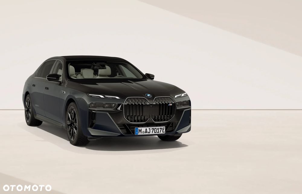 BMW Seria 7 M760e PHEV xDrive sport - 3