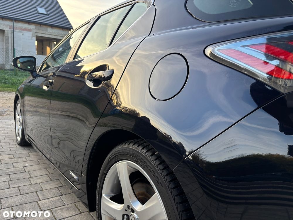 Lexus CT 200h Prestige - 24