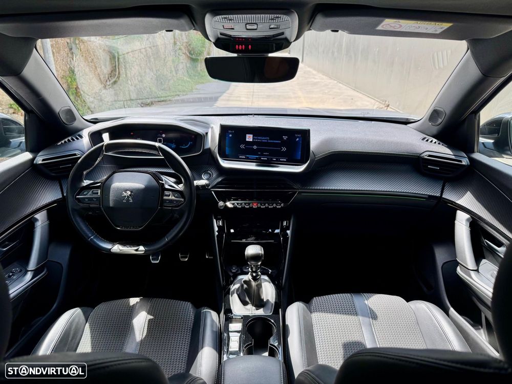 Peugeot 2008 1.2 PureTech GT Line - 9