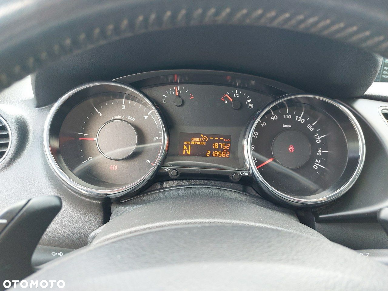 Peugeot 3008 - 24