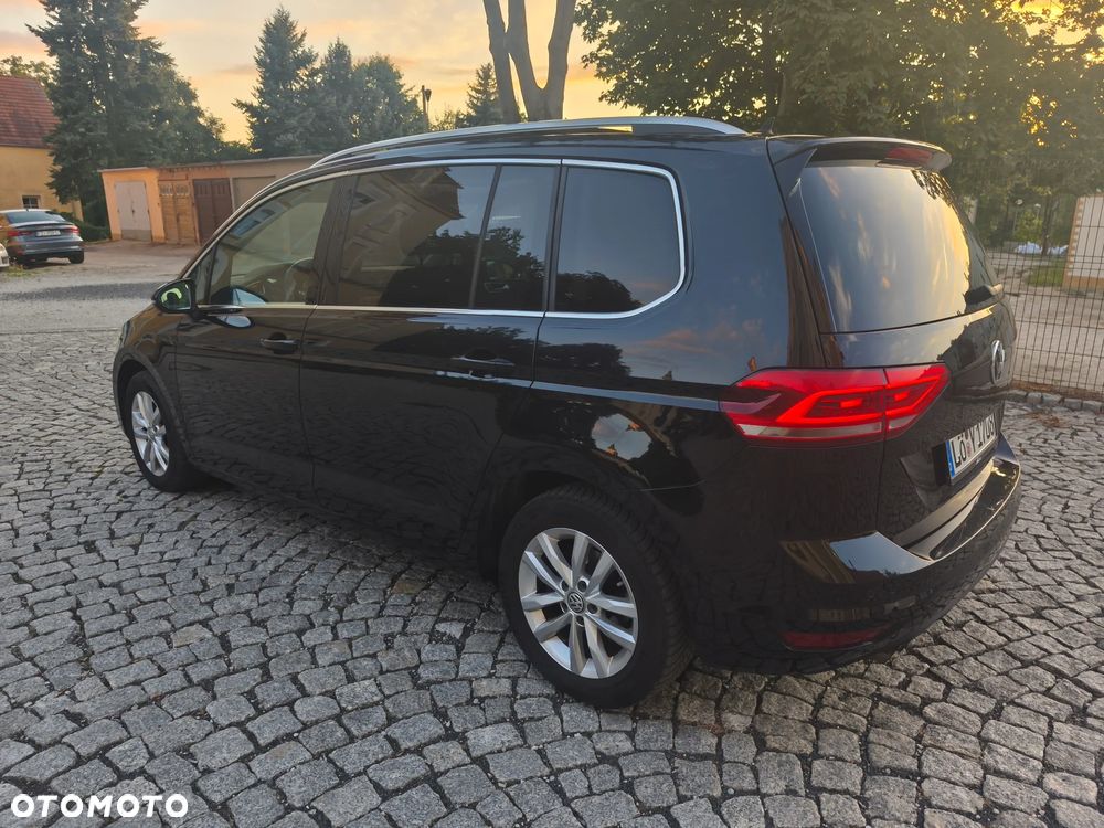 Volkswagen Touran - 7