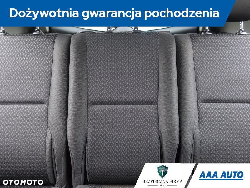 Toyota Corolla Verso - 12