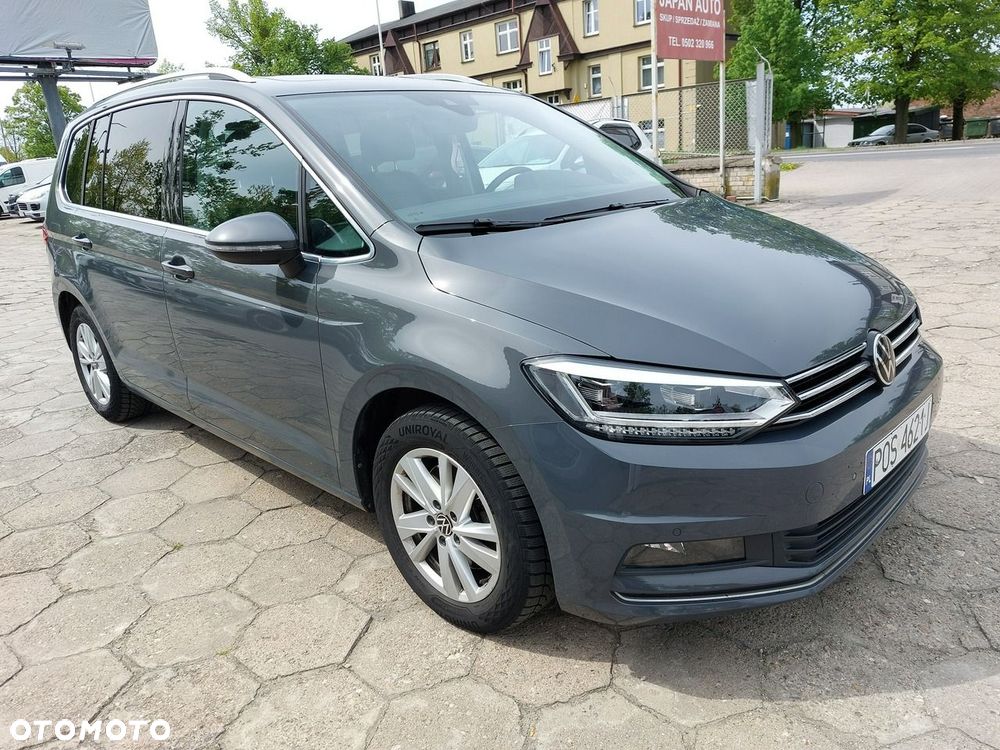 Volkswagen Touran - 1