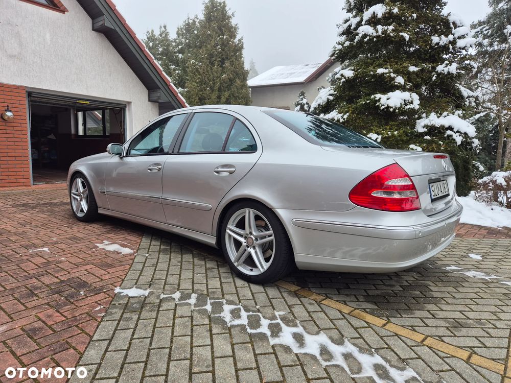 Mercedes-Benz Klasa E 320 T Avantgarde - 4