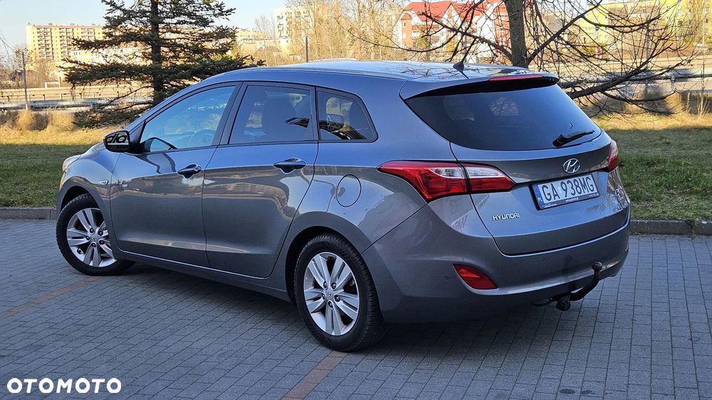 Hyundai i30 1.6 GDI BlueDrive Classic + - 2