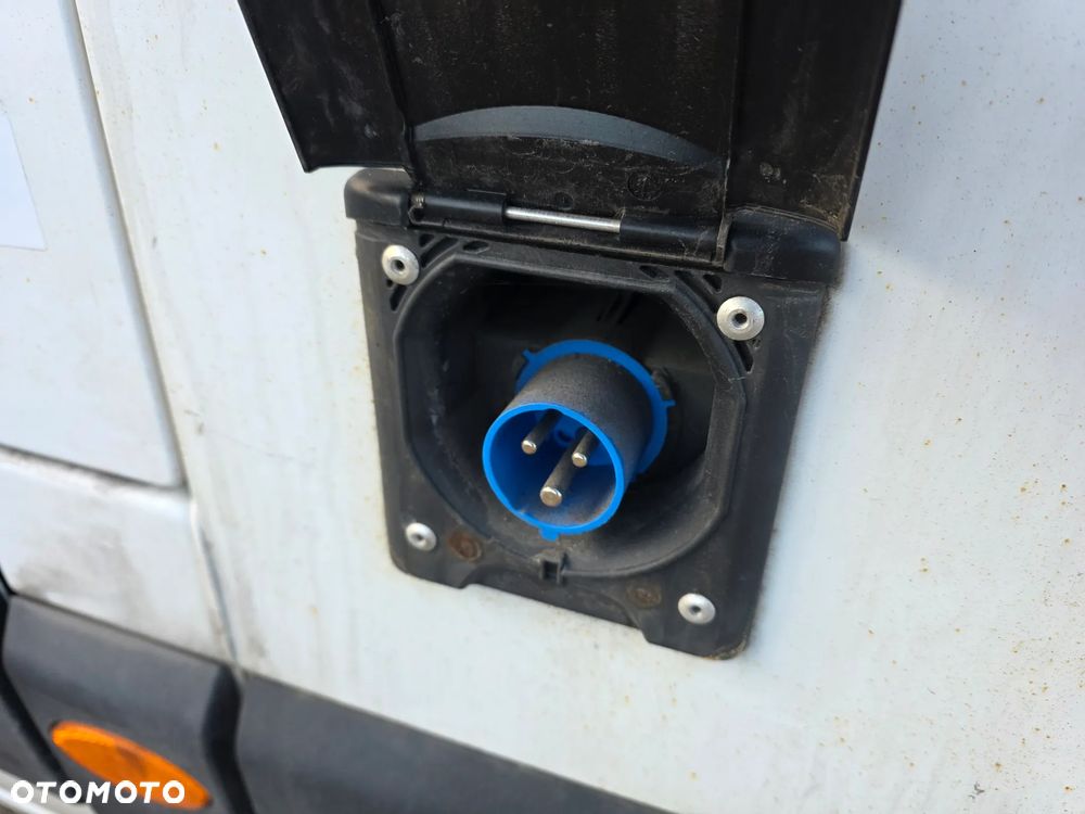 Renault Master - 30