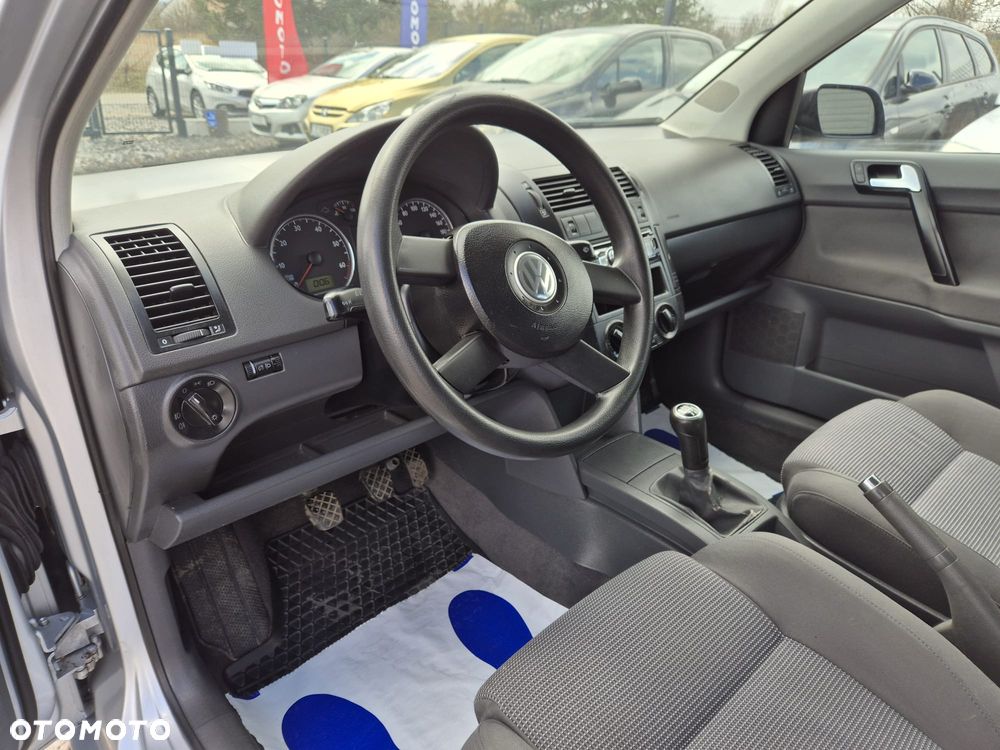 Volkswagen Polo 1.4 16V Sportline - 10