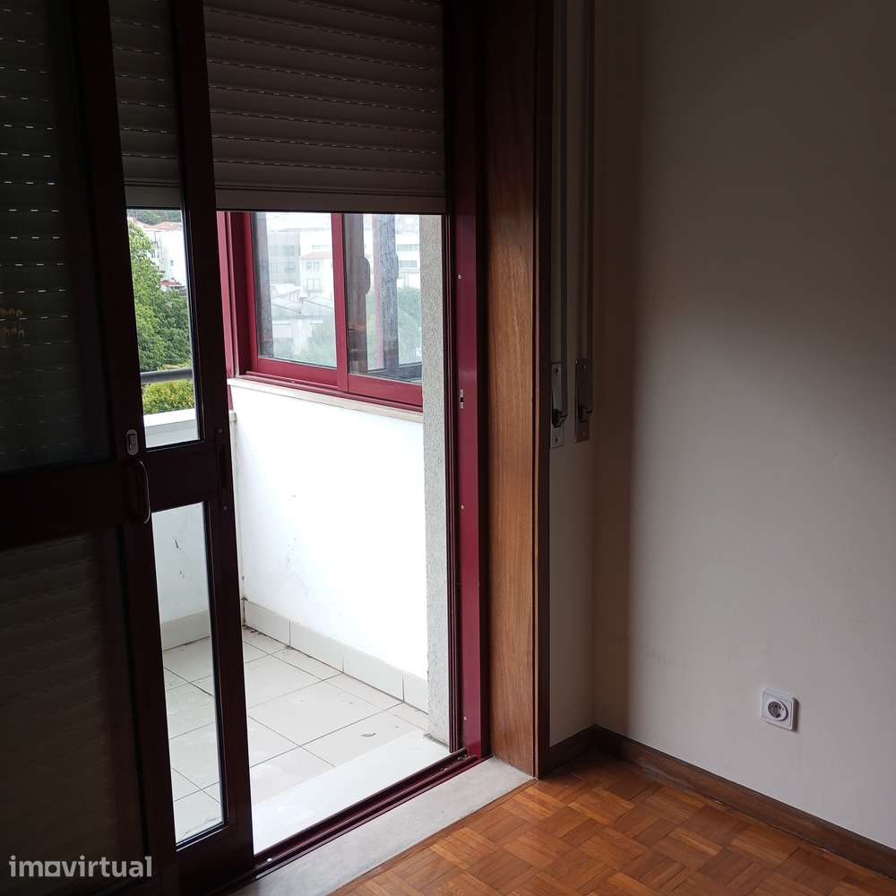 Apartamento T2 com Varanda – Rotunda da Boavista, Porto - Grande imagem: 4/20