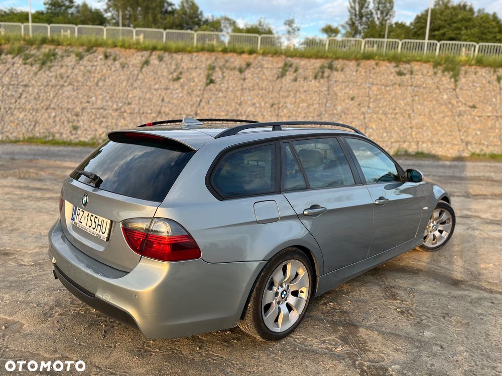 BMW Seria 3 320d - 4