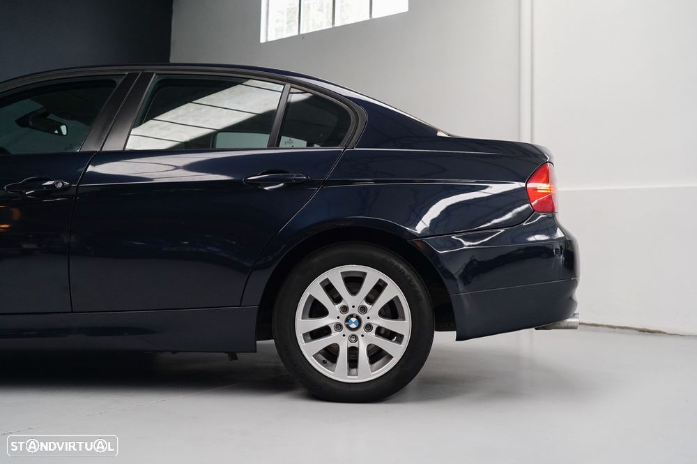 BMW 318 d Navigation - 19