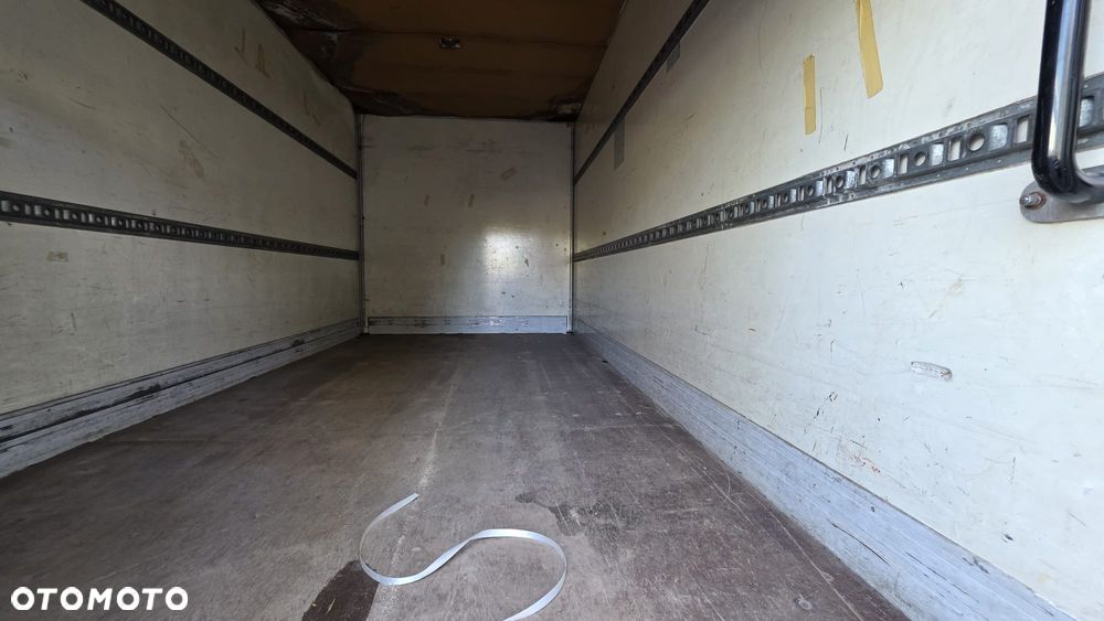 Mercedes-Benz Sprinter - 36