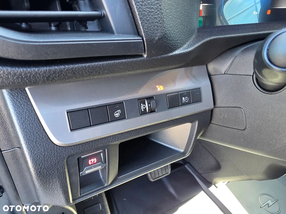 Opel Vivaro - 15