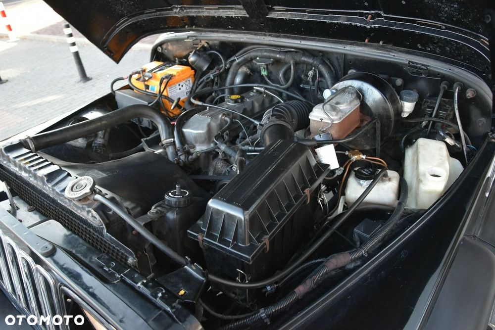 Jeep Wrangler - 24