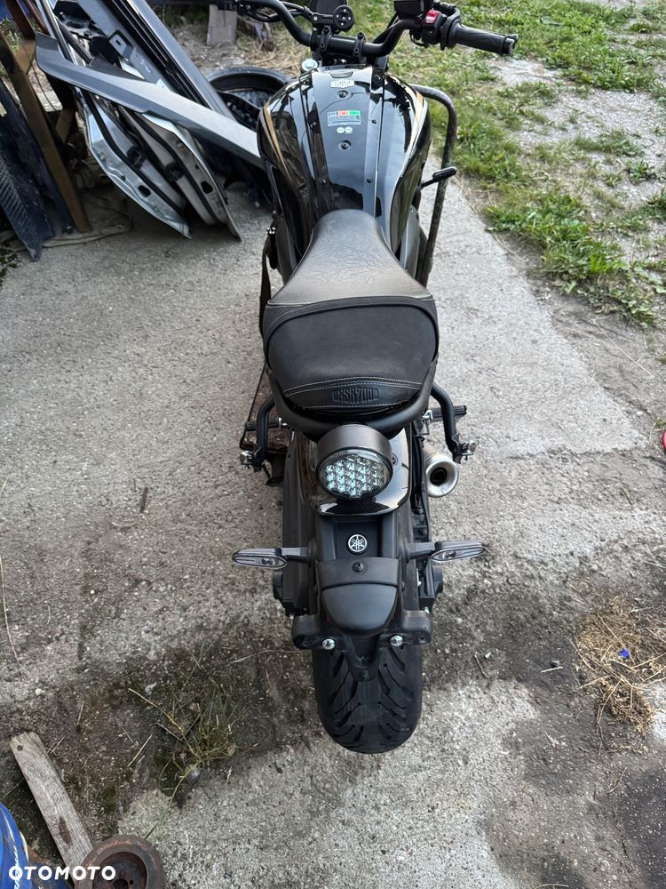 Yamaha XSR - 6