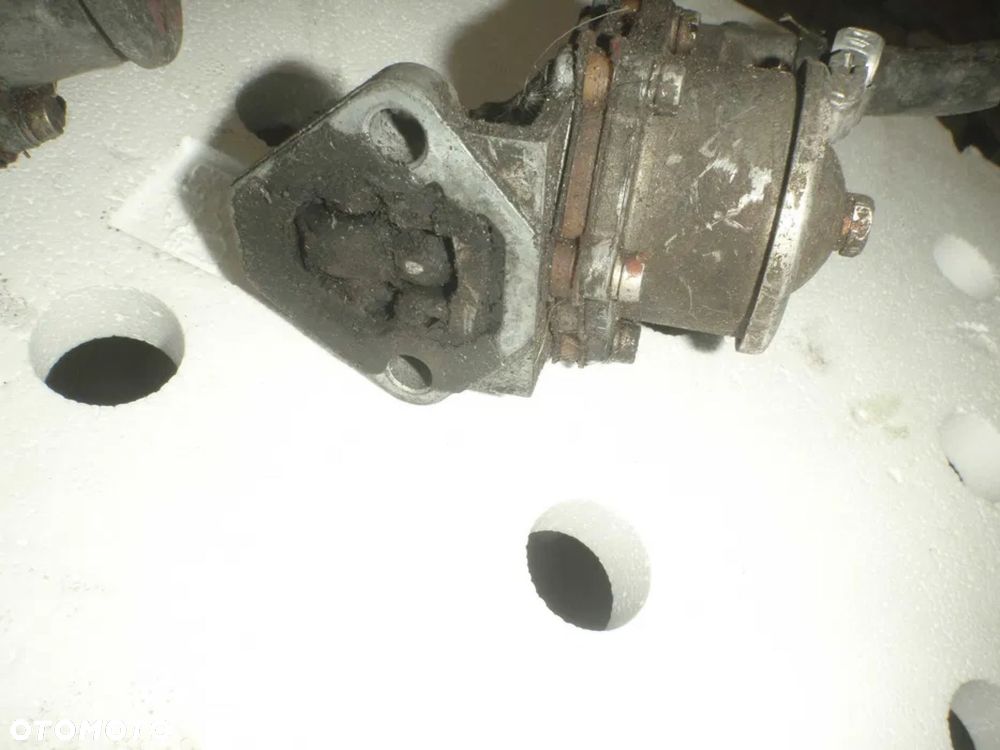 pompa paliwa membrana cinquecento 700 oryginał jak nowa - 3